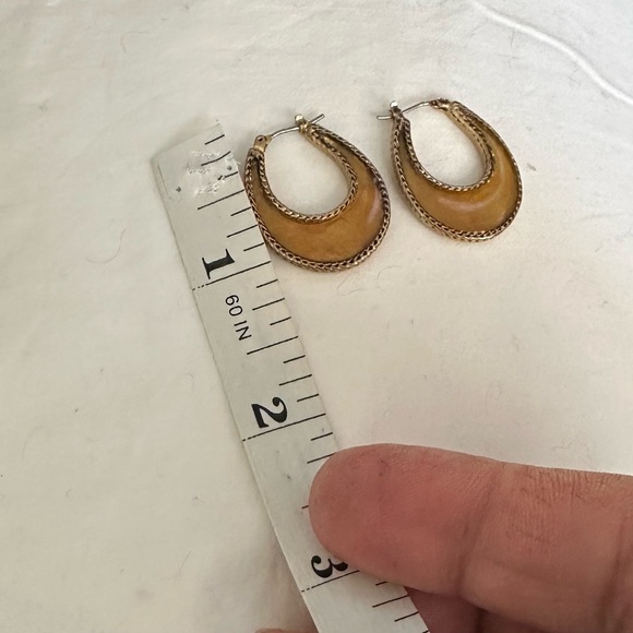 MONET VINTAGE GOLD TONE PIERCED HOOP EARRINGS - Picture 5 of 6